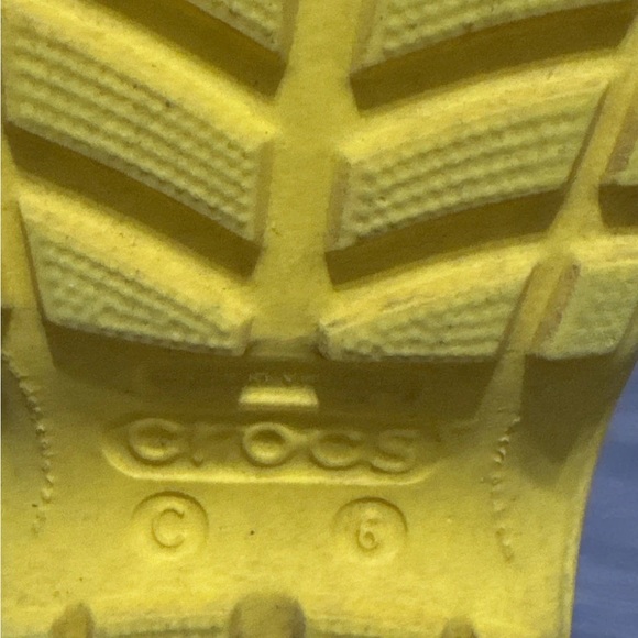CROCS unisex-child Handle It Kids Rain Boots size C6 Yellow - Picture 5 of 6